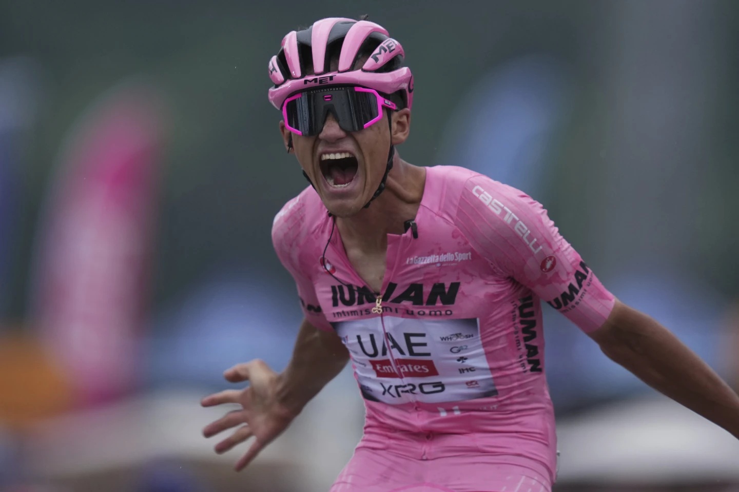 El tricolor Isaac del Toro se reivindica en el Circuito de Getxo