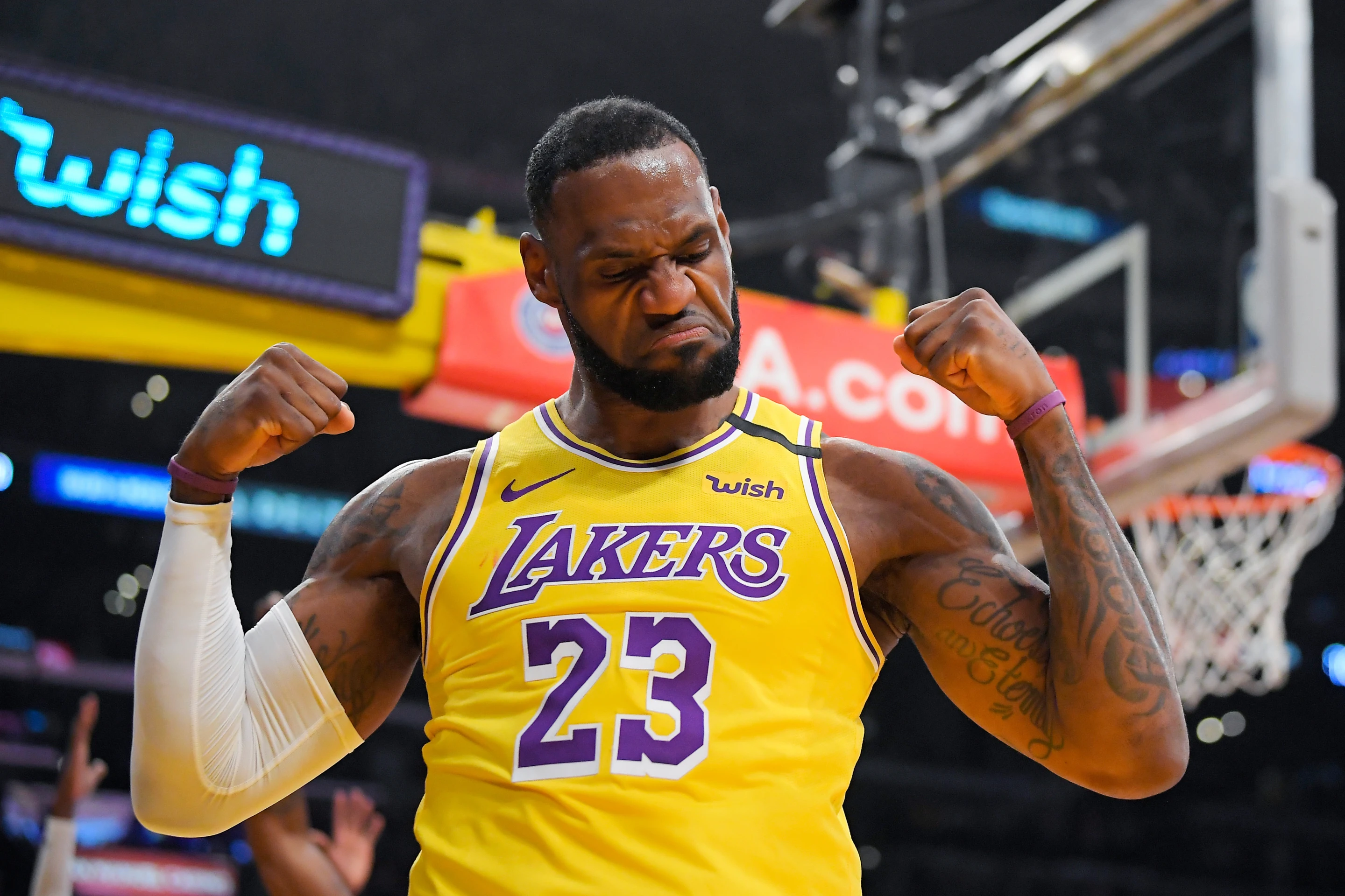LeBron James se va a los 76’s de Filadelfia y dice que será su “última decisión”