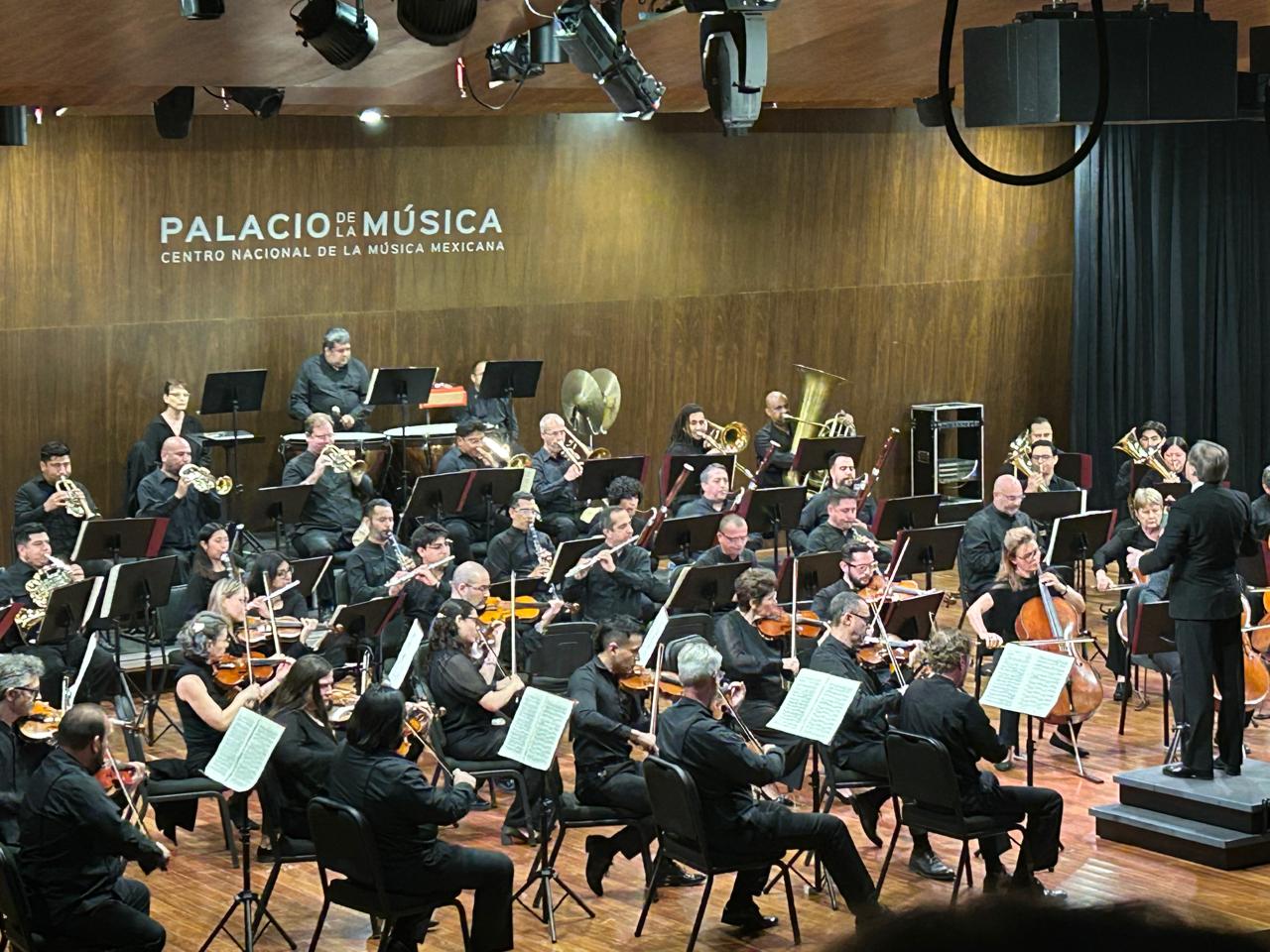Coloca la OSY al público en la cima del Everest con la Sinfonía No. 7 de Anton Bruckner