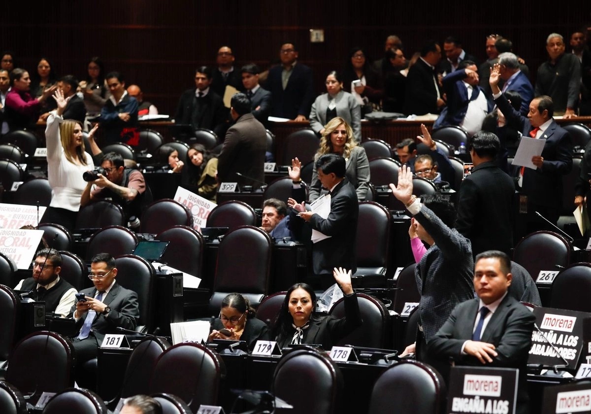 Diputados avalan en lo general y particular la jornada laboral de 40 horas