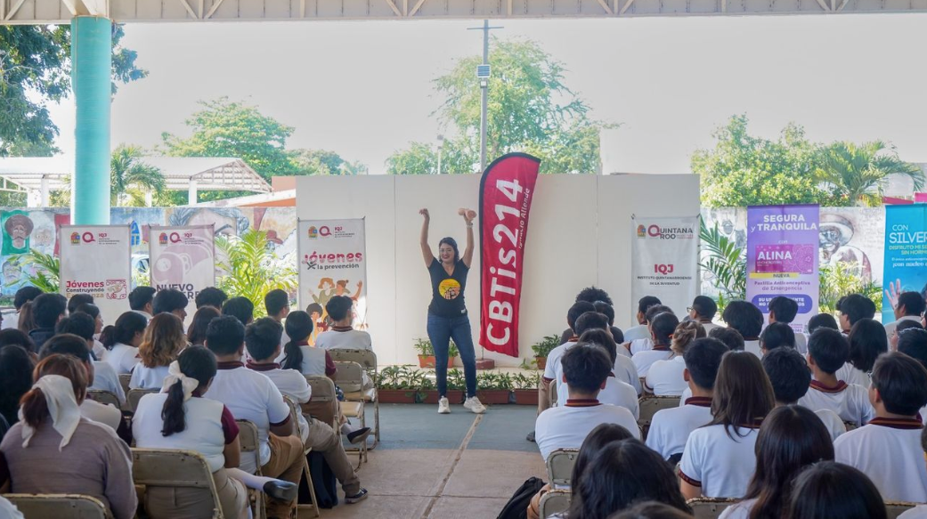 Jóvenes estudiantes de QRoo ﻿siguen sufriendo bullying por manifestar su identidad de género