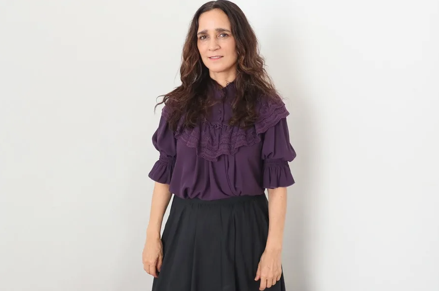 La cantante mexicana Julieta Venegas anuncia su debut en la literatura