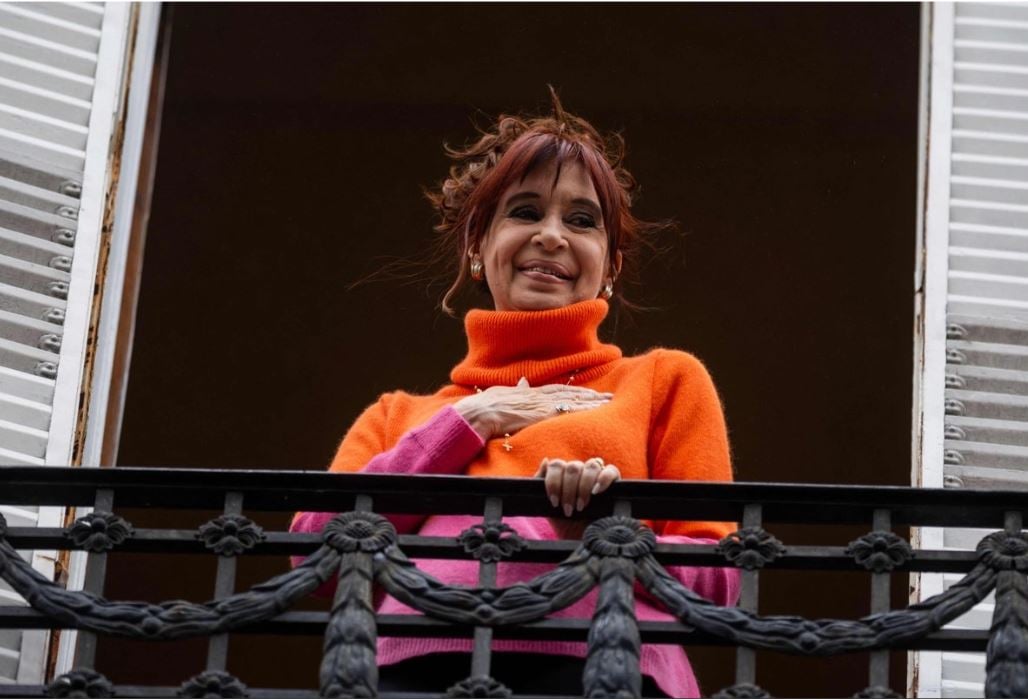 Internan a Cristina Kirchner en clínica de Buenos Aires por dolor abdominal