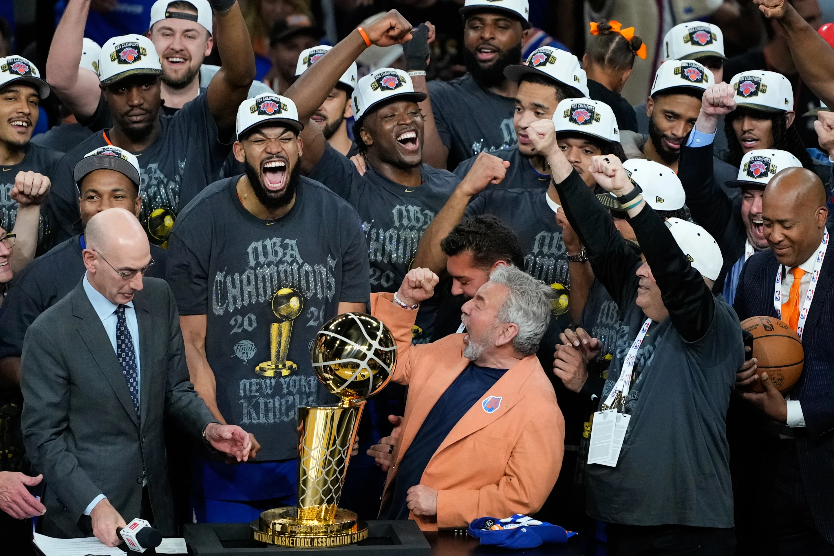 Tras 53 años, los Knicks son campeones de la NBA; La espera valió la pena