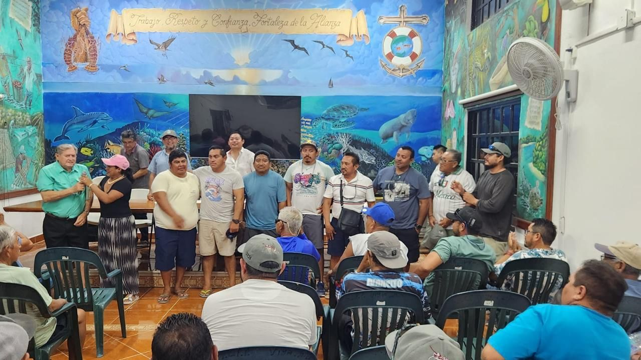 Langosteros de Punta Allen buscarán recuperar el precio del crustáceo