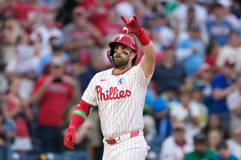 Ohtani sigue encendido, Freeman batea jonrón y los Dodgers vencen 6-5 a los Cascabeles
