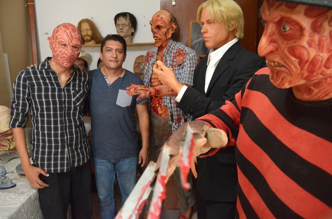 Ofrecen taller para diseñar máscaras de látex