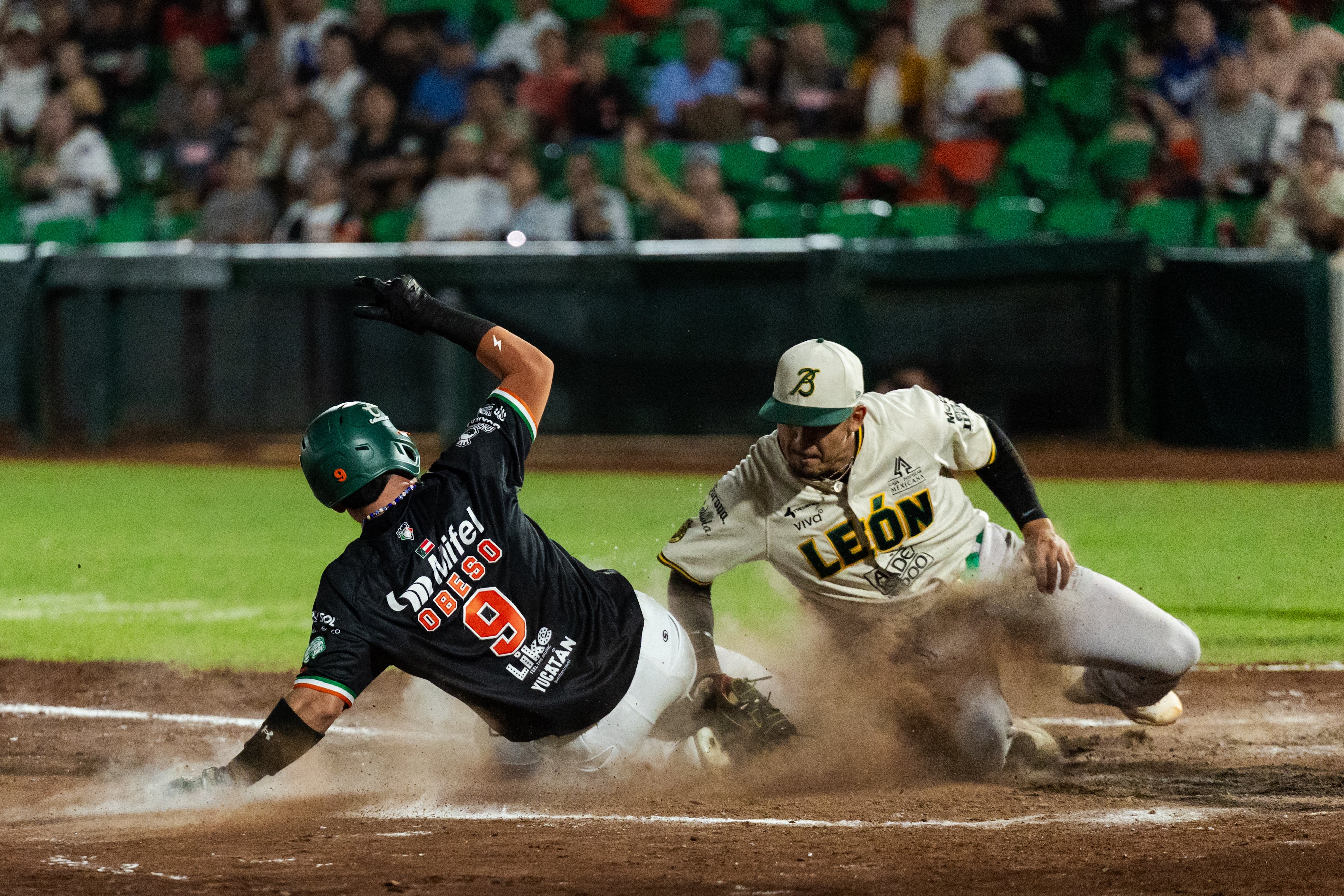 Los Leones caen por décima vez consecutiva, frente a los Bravos: 7-6