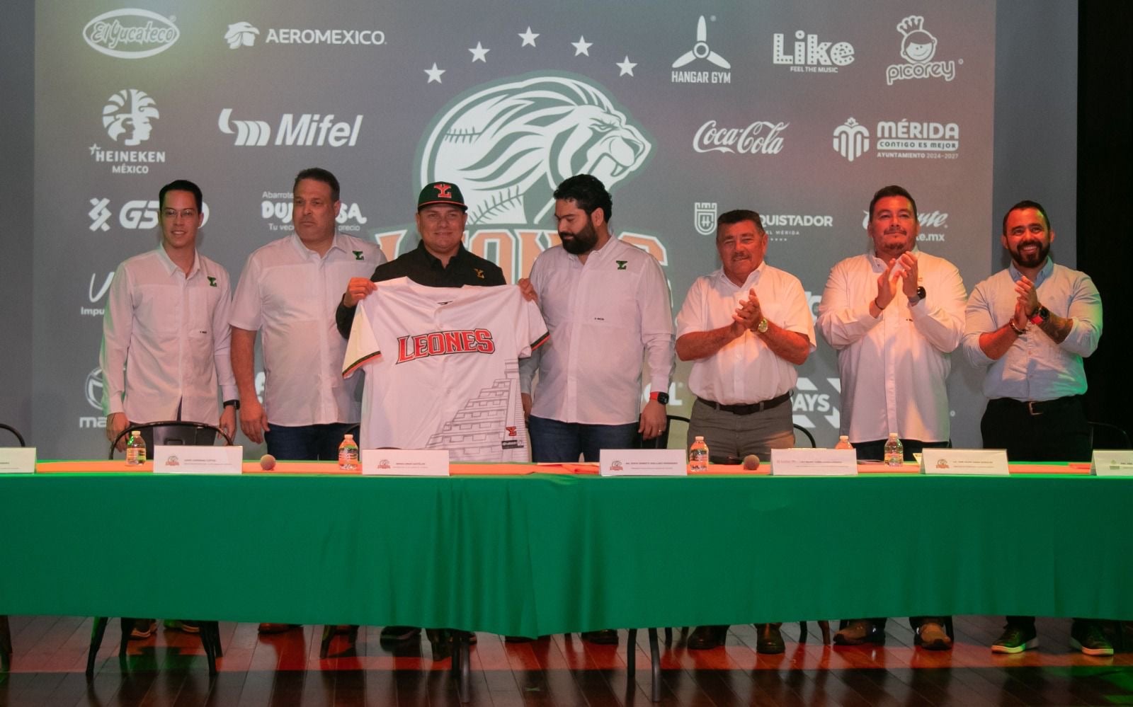 Sergio Omar Gastelum es oficialmente manager de los Leones de Yucatán