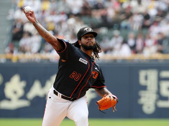 Los Leones de Yucatán refuerzan su rotación con el ex big leaguer Félix Peña