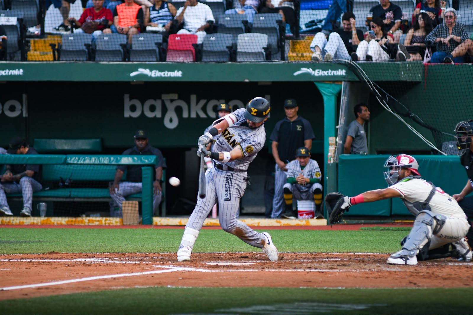 Los Leones evitan la barrida ante Veracruz: 7-5; Williams logra su quinto triunfo