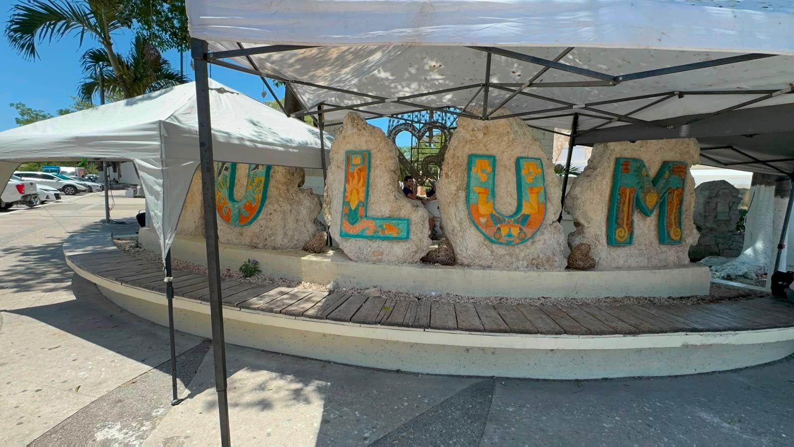 Intervienen parador fotográfico de Tulum con técnicas y pigmentos ancestrales