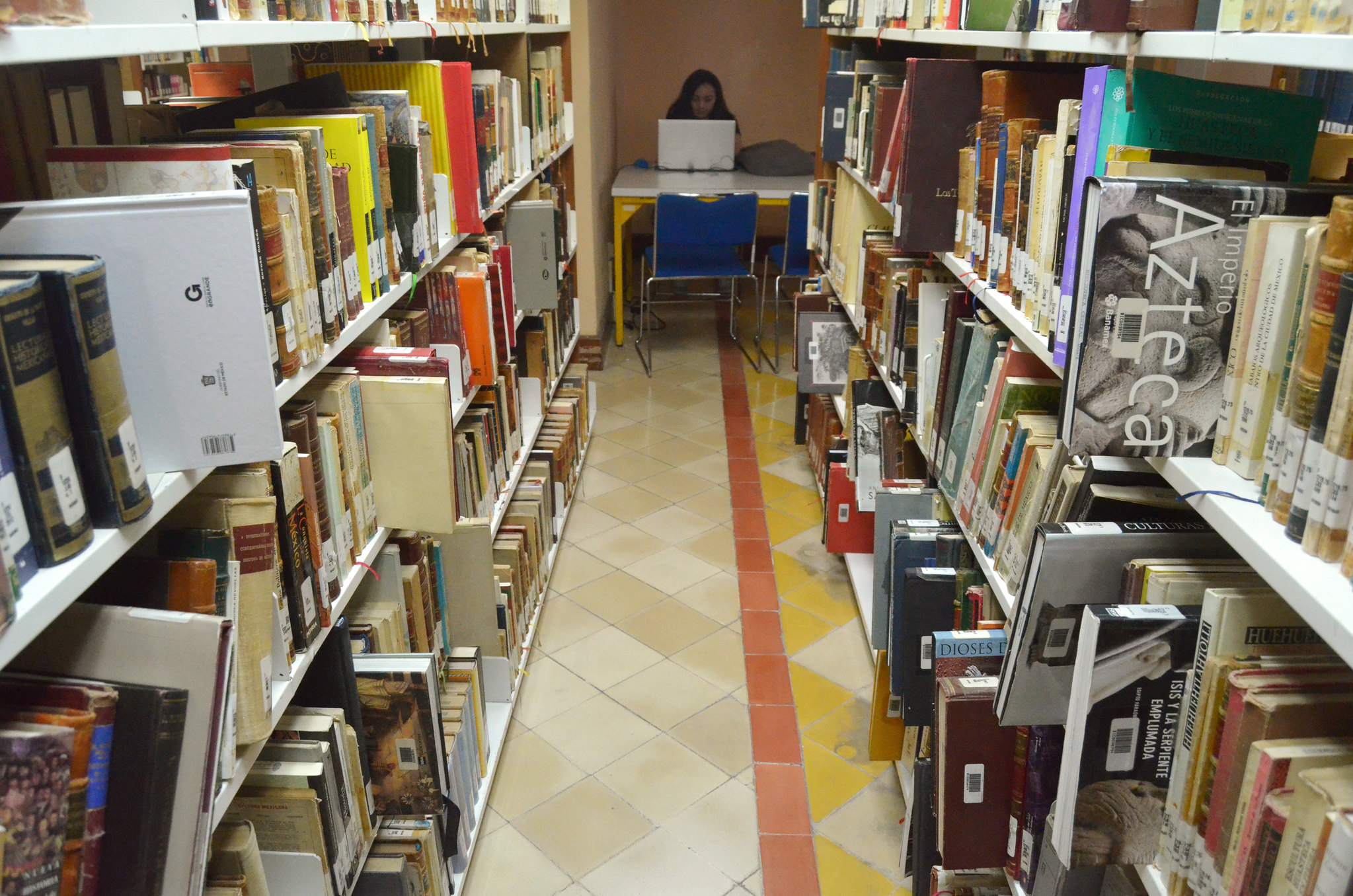 Estudiantes de la UADY crean fondo para alumnos sin Internet