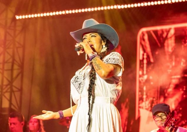 A tope Centro Histórico de Campeche por concierto de la artista Lila Downs en el atrio de la Catedral