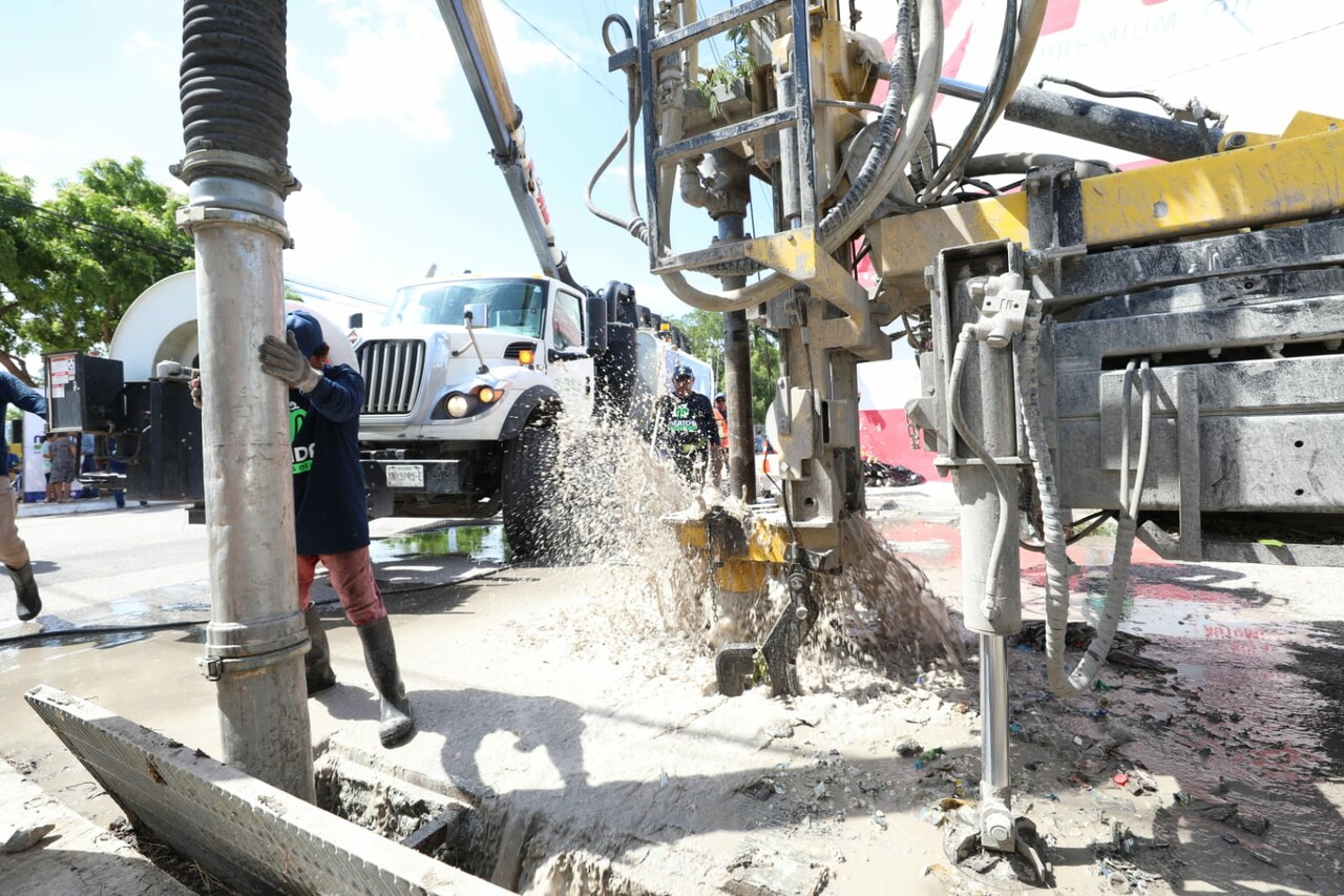 Realizan Mega Operativo de limpieza en la colonia Amapola, Mérida