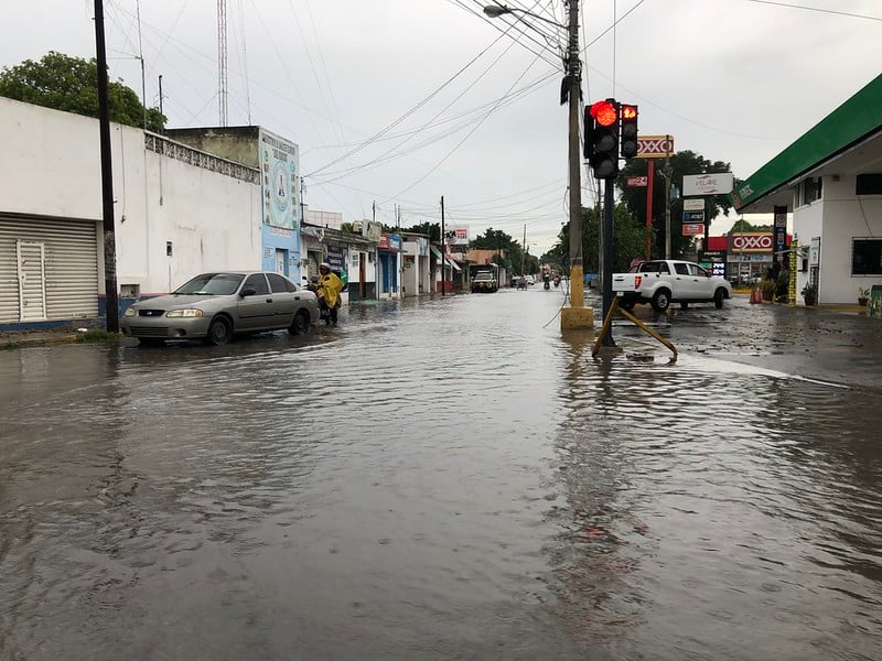 Lluvias dejan calles inundadas y colonias sin luz en Mérida y otros municipios de Yucatán