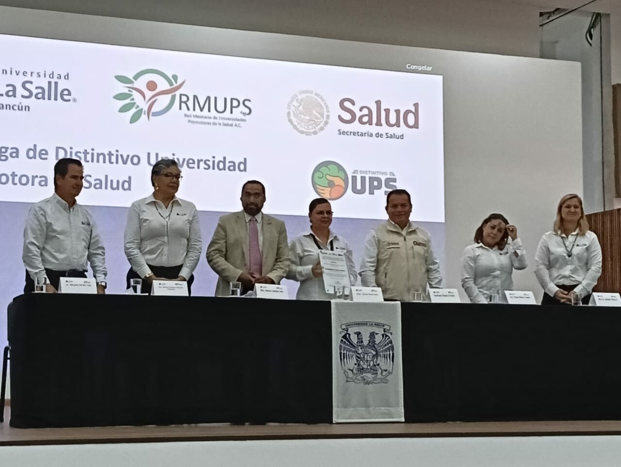 Reconocen liderazgo en salud de la Universidad La Salle Cancún