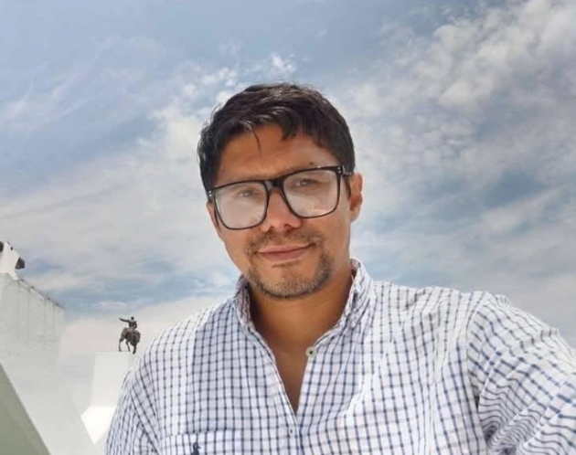 Maestro de la Ibero Puebla denuncia que durante su detención no se respetaron su derechos; Policía de Apodaca lo niega