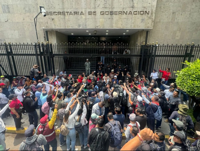 CNTE reanuda diálogo con el gobierno; exigen mesa de negociación directa con la presidenta Sheinbaum