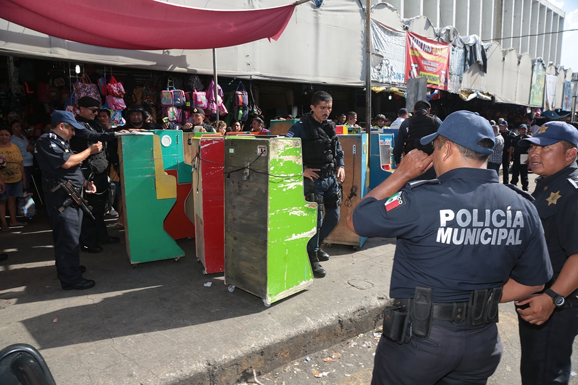 Asegura FGR discos falsos y máquinas tragamonedas en Yucatán
