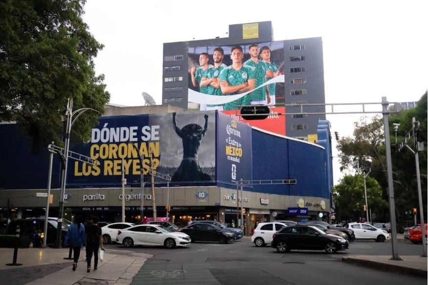 La fiebre mundialista invade la CDMX, pero deja críticas por contaminación visual