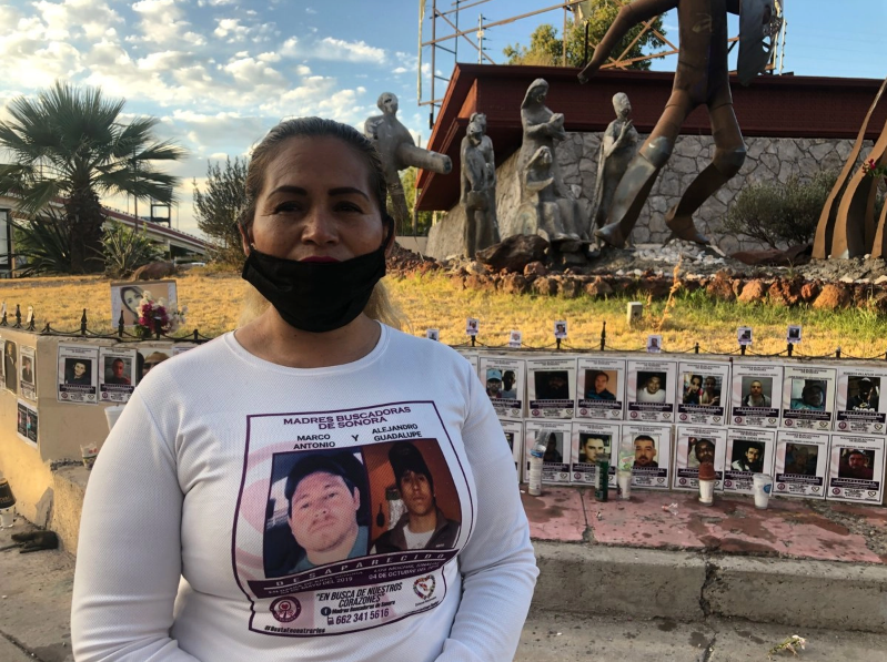 Madre buscadora Ceci Flores halla restos de uno de sus hijos, desaparecido en 2019; lo identificó por prenda de vestir