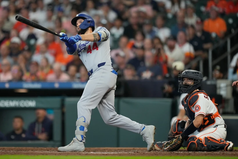 Andy Pagés dispara tres jonrones en paliza de los Dodgers a los Astros: 12-2