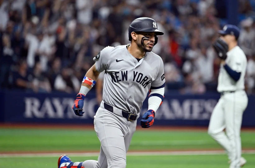 Caballero batea dos jonrones, Schlittler se luce y los Yankees vencen 5-1 a los Rays