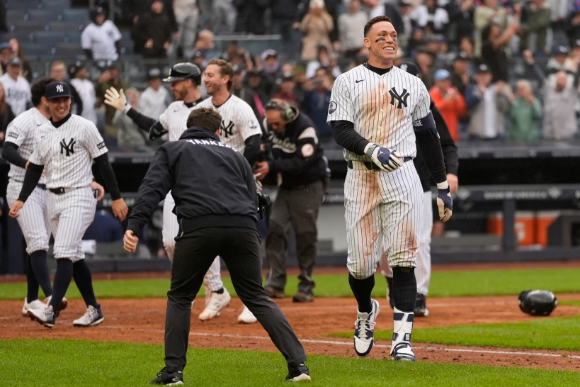 Judge corta racha de 11 juegos sin jonrón con uno de dos carreras y los Yankees superan a los Rays