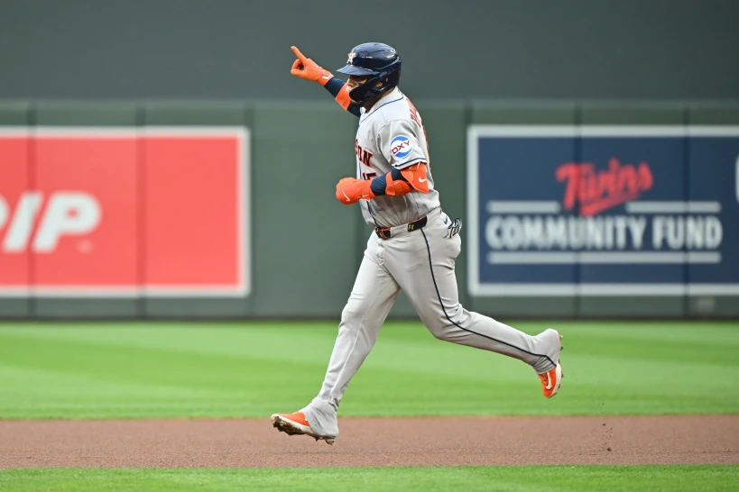Los Dodgers fabrican la carrera del desempate ante Miller en el noveno y superan 5-4 a los Padres