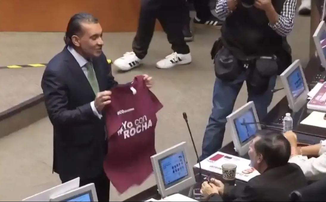 Senador Melgar del PVEM increpa a Fernández Noroña en el Senado; le pide se ponga playera de apoyo a Rocha