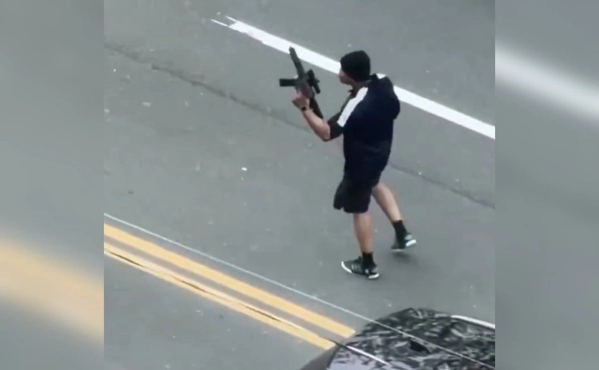Hombre dispara en Memorial Drive, Massachusetts; es neutralizado por la policía y un civil
