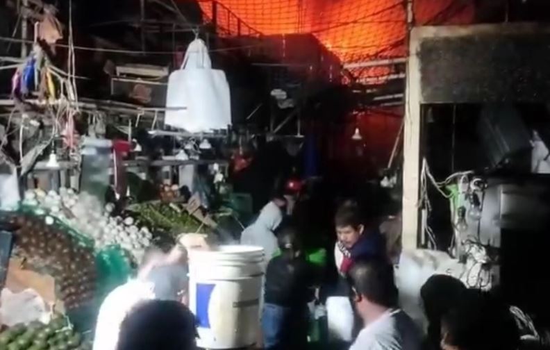 Morelos: reportan incendio en el mercado Adolfo López Mateos de Cuernavaca