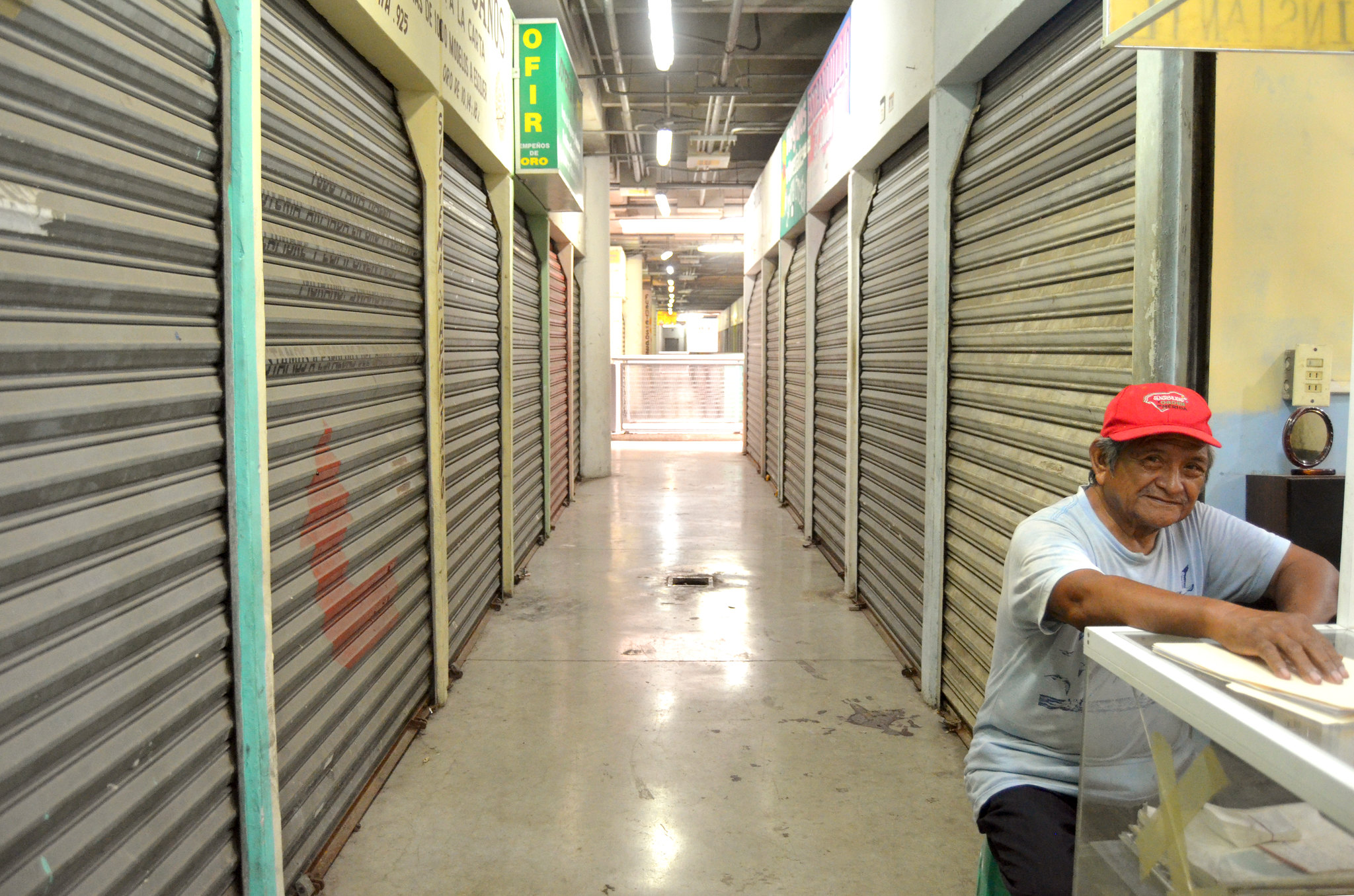 Anuncian medidas de reactivación económica en mercados de Mérida