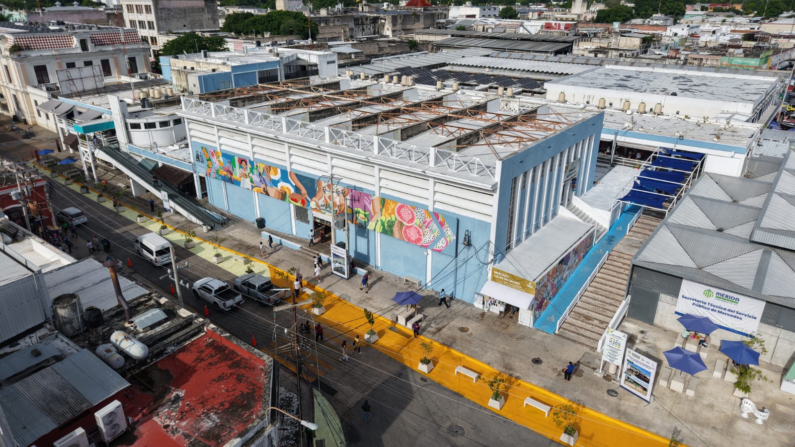 Mérida: Entregan remodelación integral del mercado Lucas de Gálvez para locatarios y usuarios