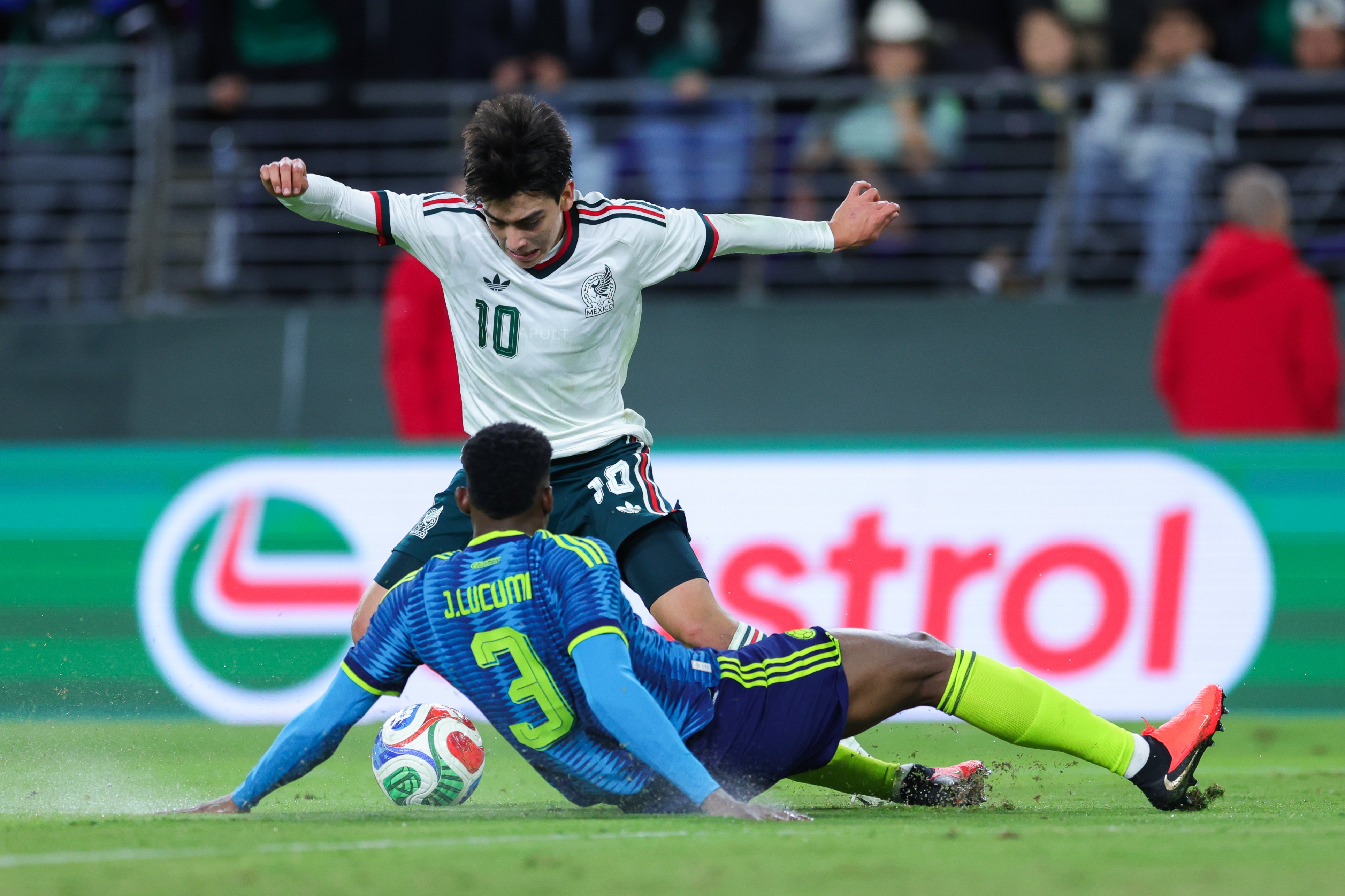 Rafael Márquez exige mentalidad y competencia en la selección nacional
