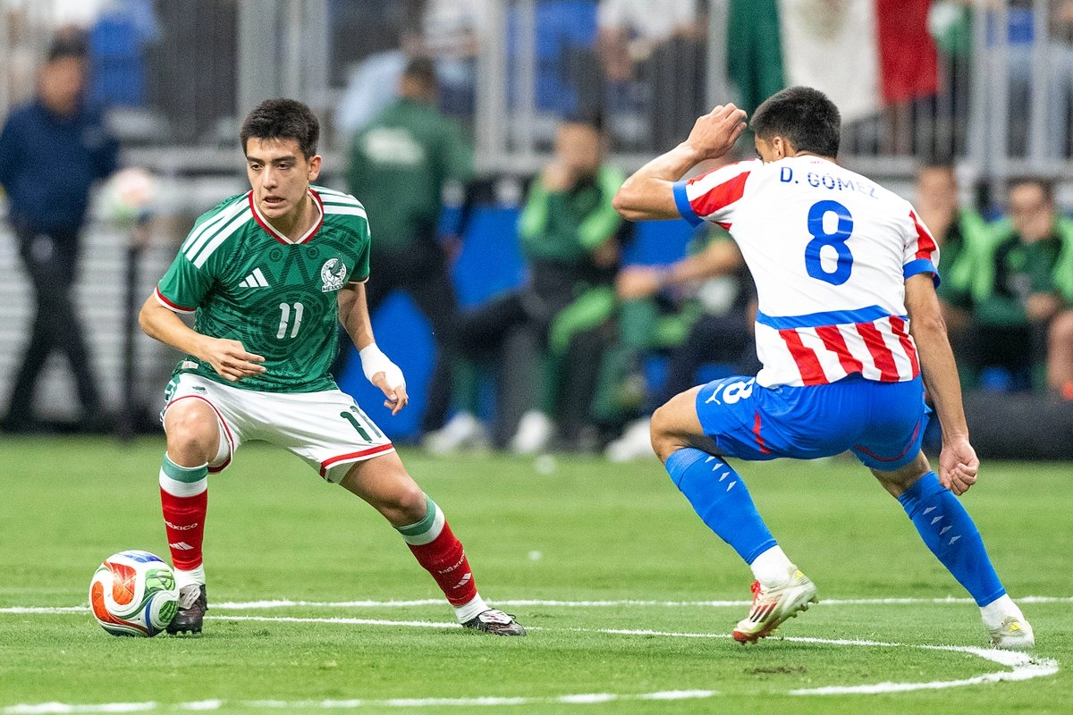 El Tri concluye el año con más dudas: cae 2-1 ante Paraguay