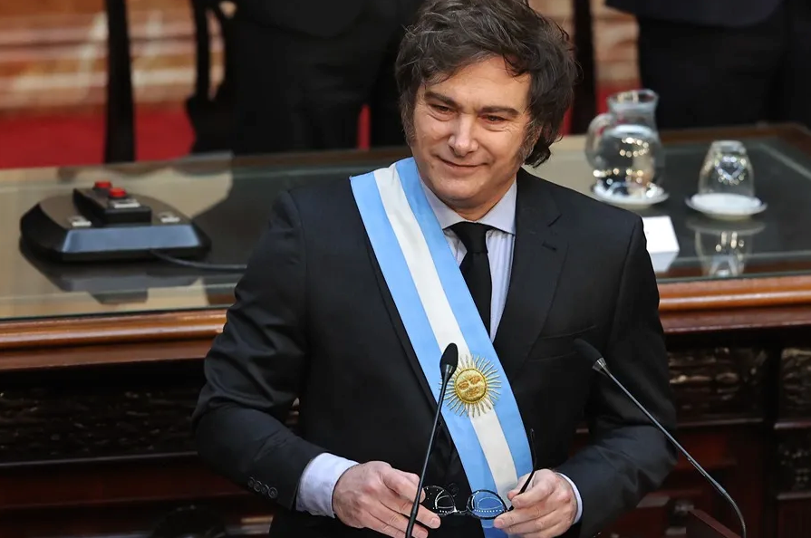 Corte argentina ordena a Milei cumplir ley de financiamiento universitario