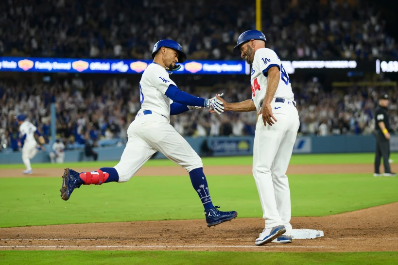 A base de poder, los Padres vencen a los Yanquis y se llevan la serie