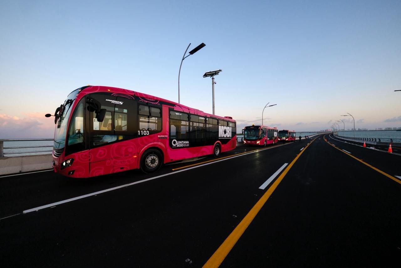 Arrancan pruebas de transporte público sobre el puente Nichupté