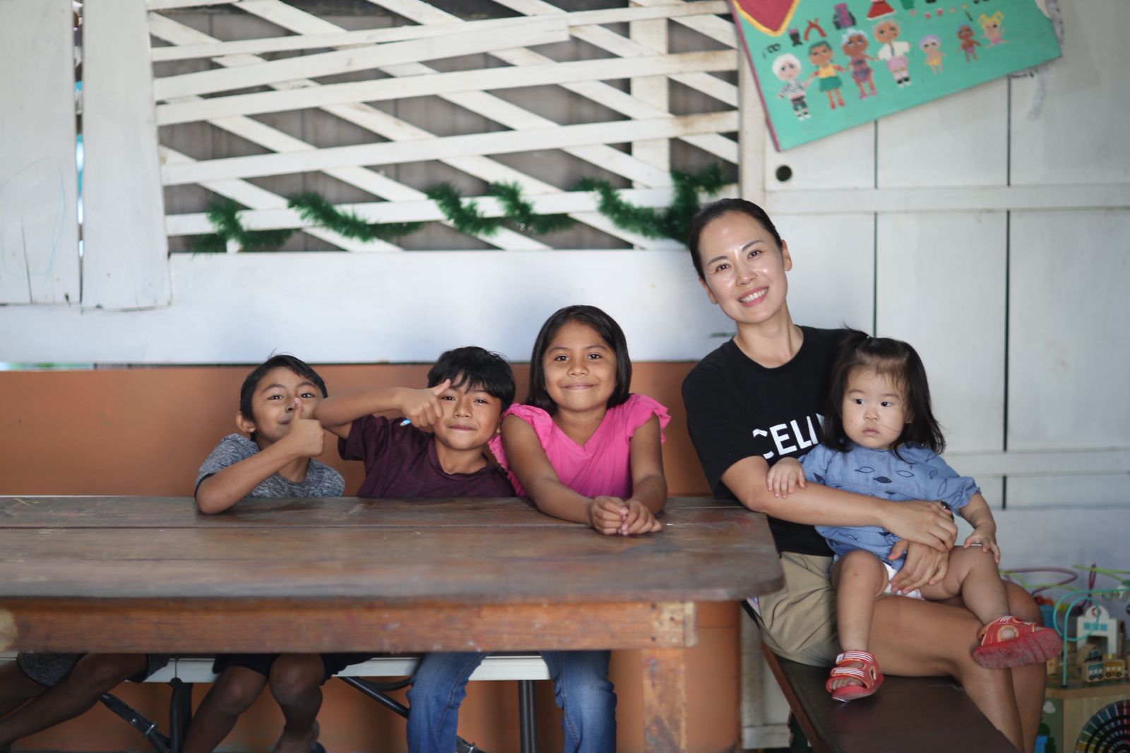 Actriz surcoreana Moon Ga-young apoya proyectos sociales en Tulum