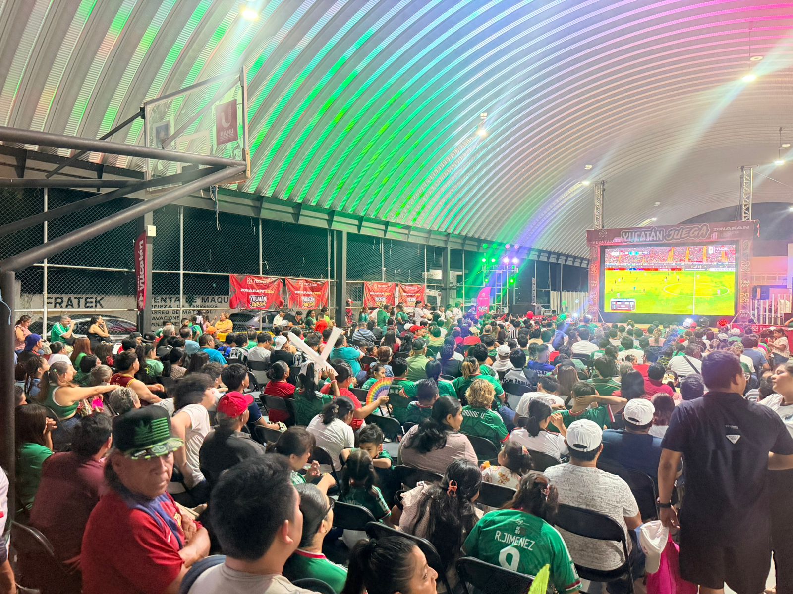Más de mil umanenses disfrutan del encuentro entre México y Corea del Sur