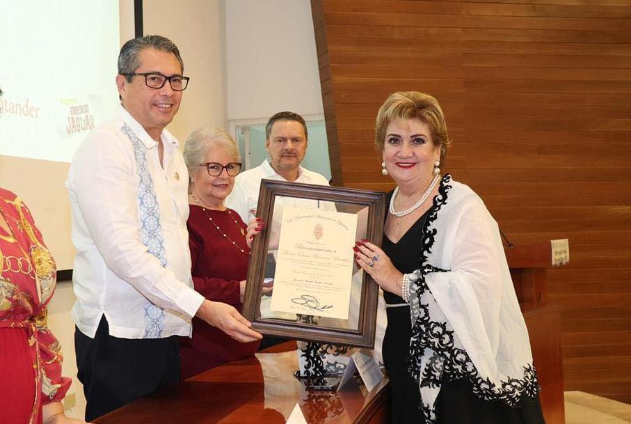 María Elena Barrera Bustillos, Mujer Jaguar UADY