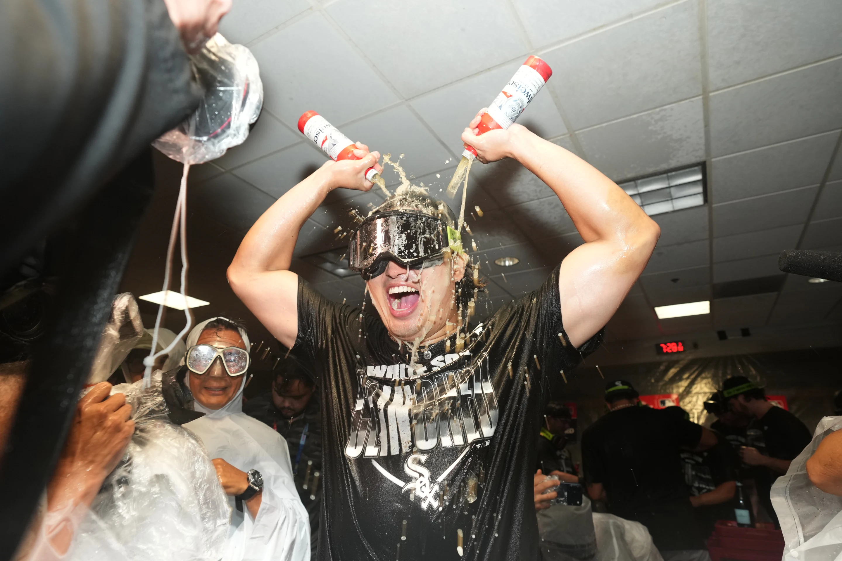 Los Medias Blancas barren a los Astros y ganan su primera serie de playoffs desde 2005