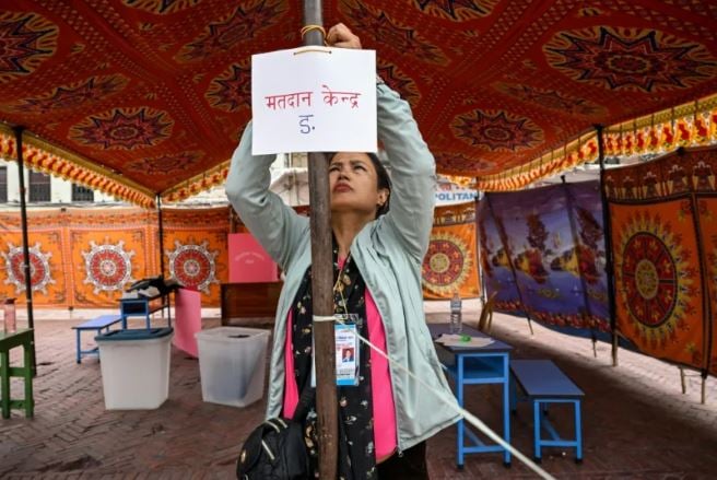 Nepal inicia elecciones cruciales seis meses después del levantamiento de la Generación Z