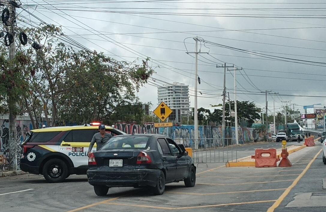 Puente Nichupté permanece cerrado a la circulación