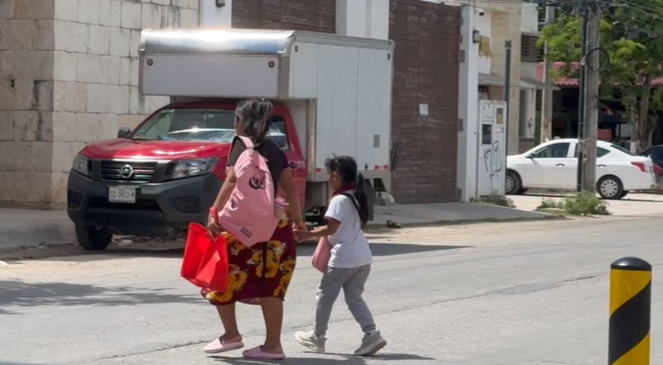 Carece Tulum de guarderías del IMSS; padres gastan 25 por ciento de su salario en cuidado de sus hijos