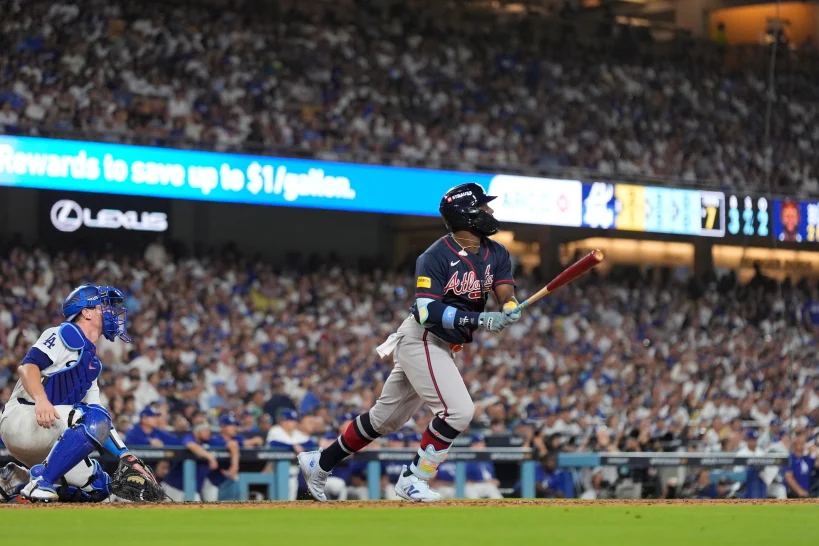 Harris impulsa a los Bravos, que empatan la serie divisional ante los Dodgers