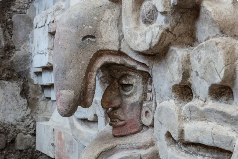 México anuncia el hallazgo de una milenaria tumba zapoteca del año 600 en Oaxaca