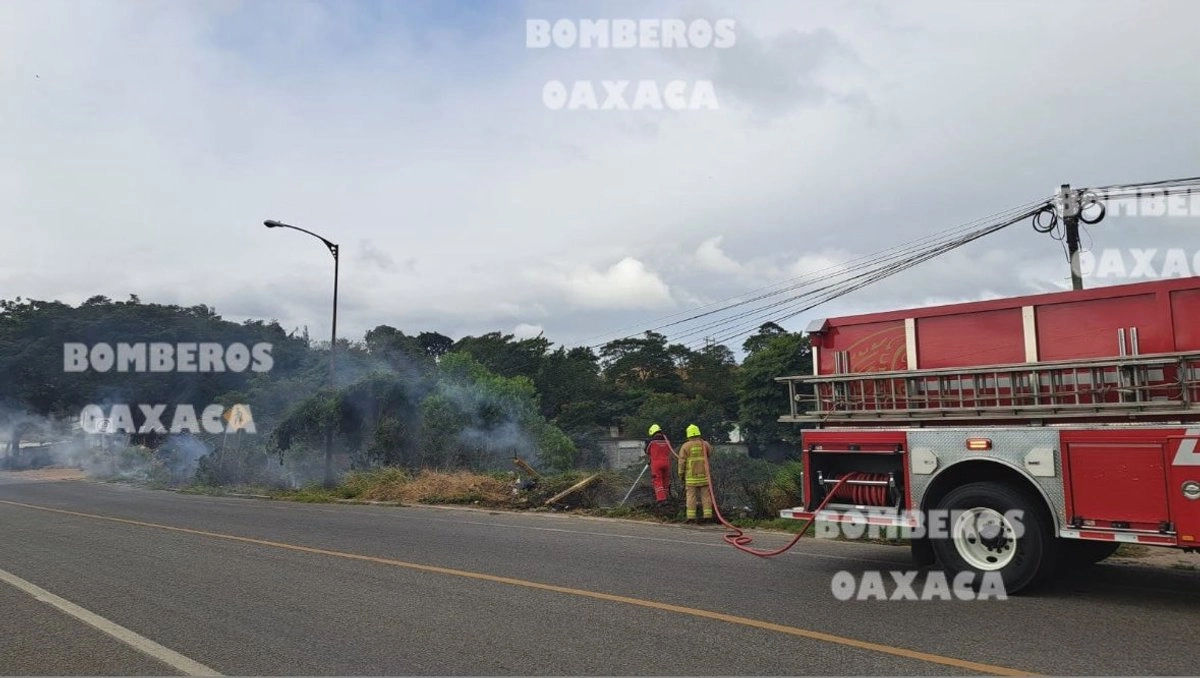 Explosión en estación de rebombeo de Pemex en Oaxaca deja tres muertos y seis heridos